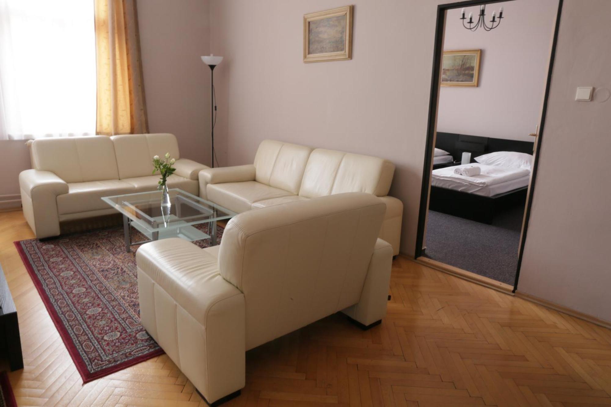 Hotel Zlata Stika Pardubice Bilik gambar
