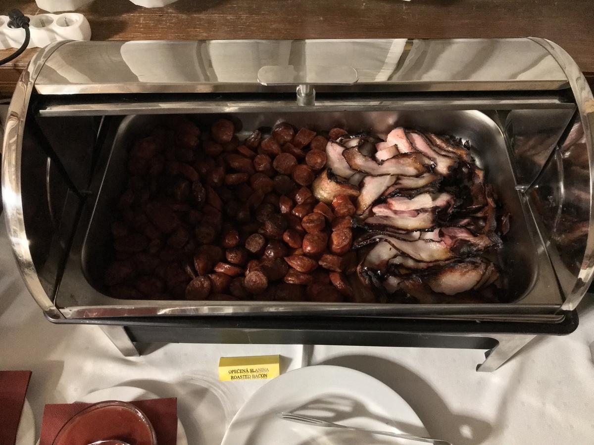 Hotel Zlata Stika Pardubice Luaran gambar